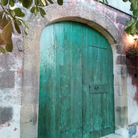 Bed and Breakfast I fichi bianchi Cutrofiano Esterno foto