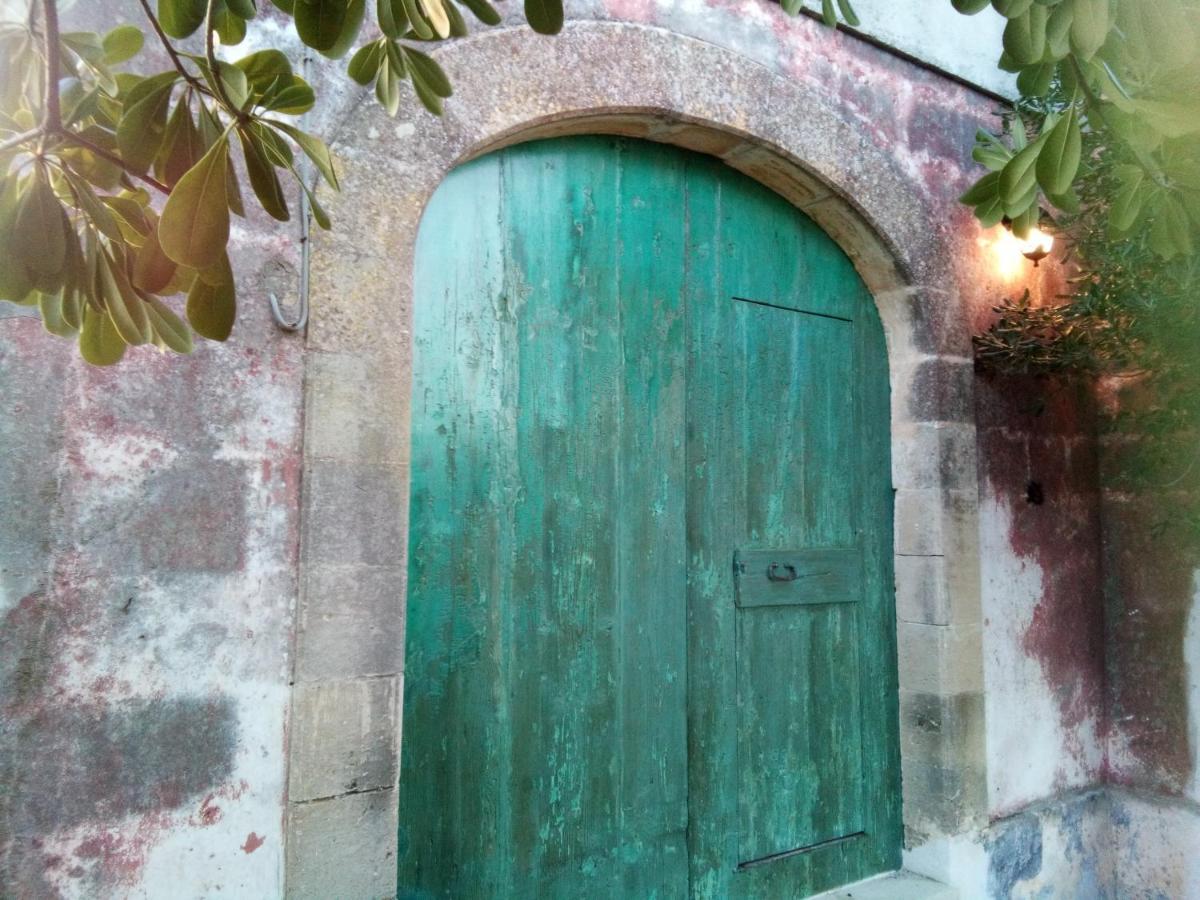 Bed and Breakfast I fichi bianchi Cutrofiano Esterno foto